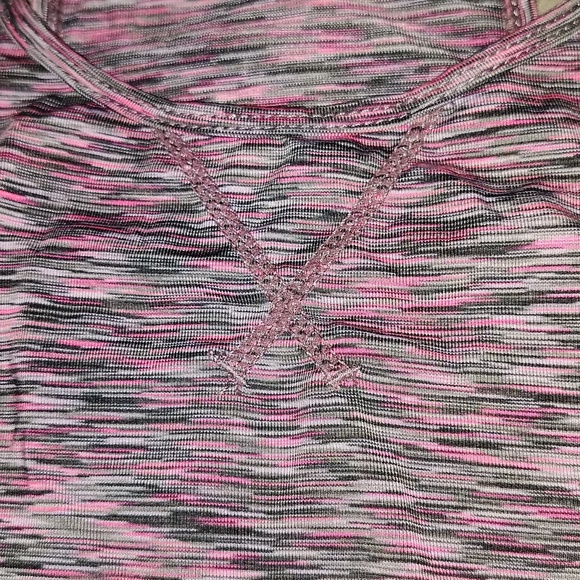 EUC MD Giam Multi Color Tank - Picture 3 of 5